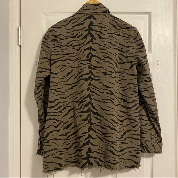 ⭐️Host Pick⭐️ Pistola Camilo Military Jacket - Cadet - Picture 7 of 10